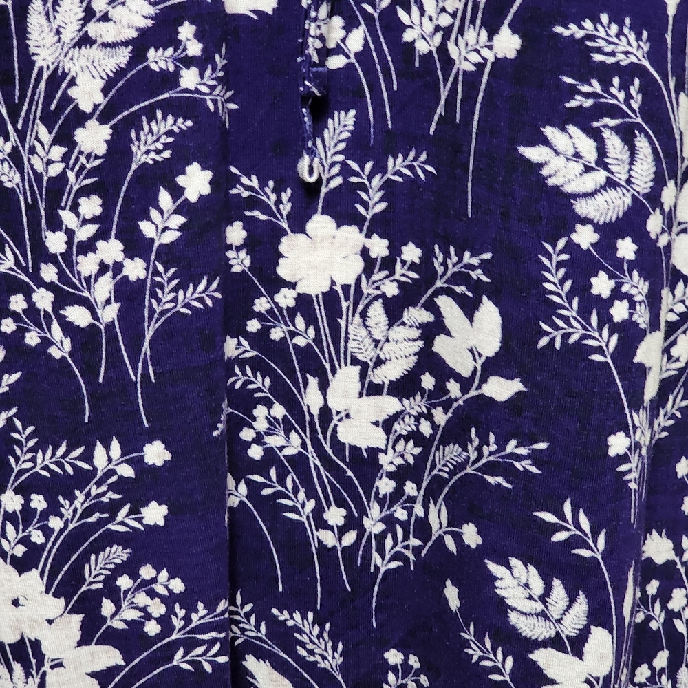 Lularoe Debra blue floral knit peasant blouse size small (6/8) - Picture 2 of 8